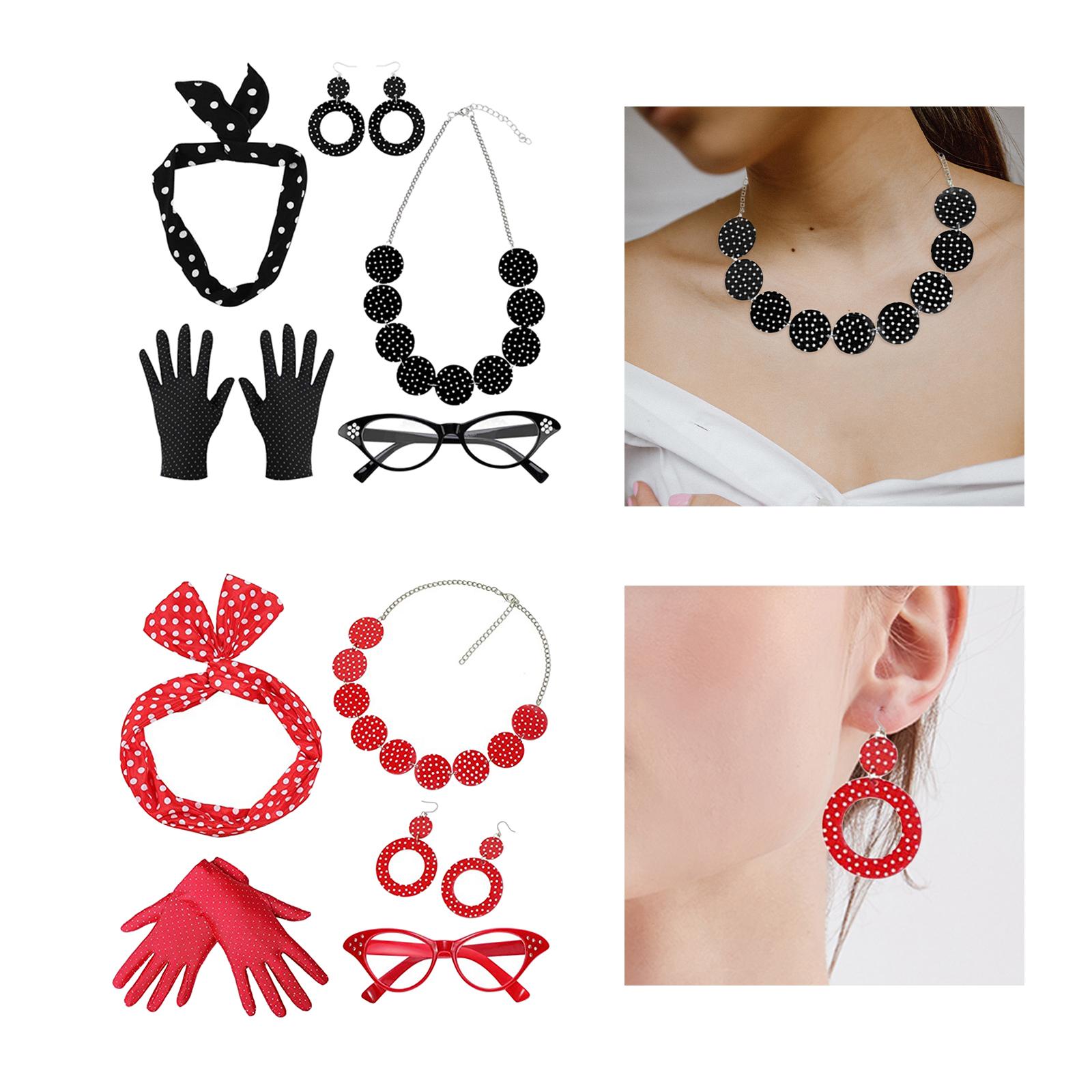 Ensemble de costumes pour femm - Women'S Accessories In The 1950S avis et prix