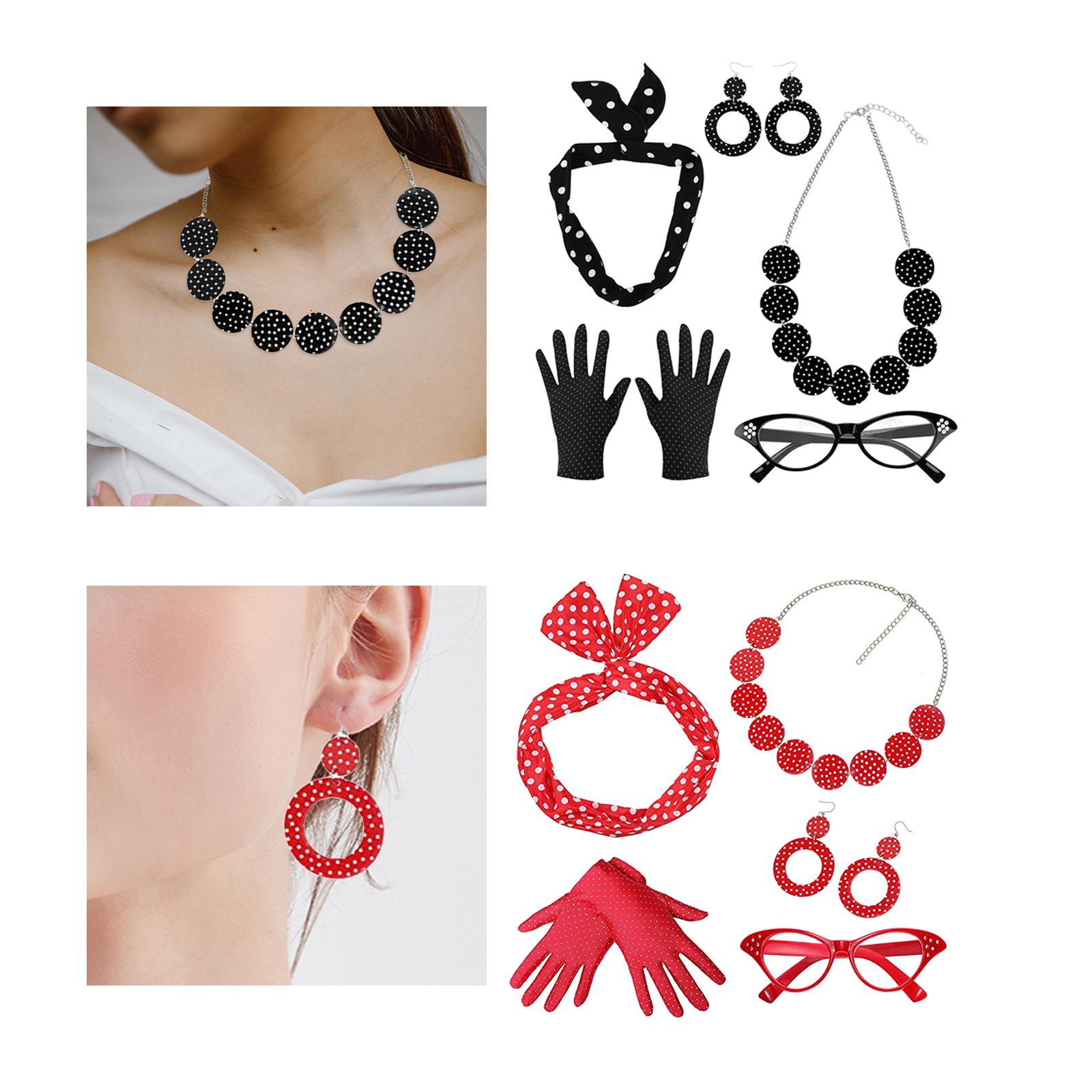 Ensemble de costumes pour femm - Women'S Accessories In The 1950S avis et prix