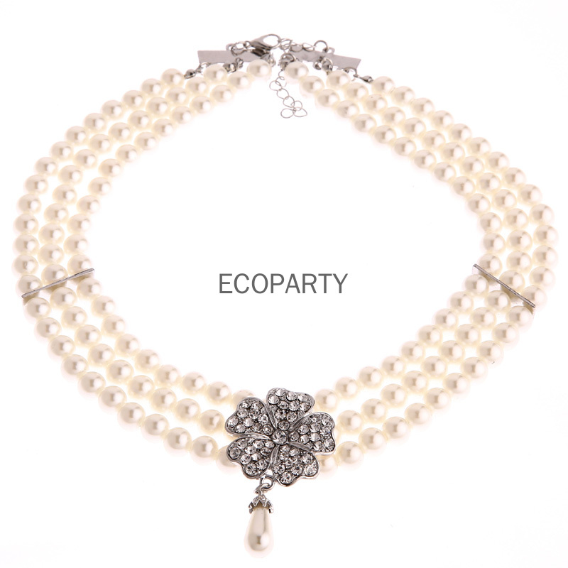 Audrey Hepburn Breakfast at Ti - Women'S Accessories In The 1950S avis et prix