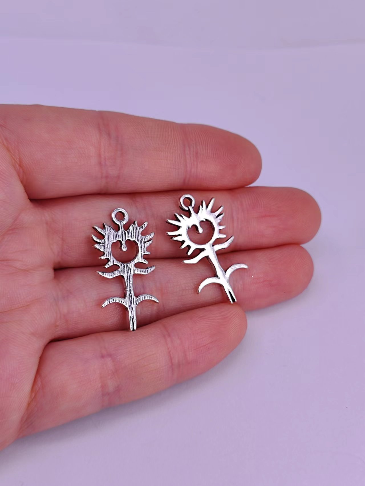 5 pendentifs breloques gothiqu - Women Juda Accessories avis et prix