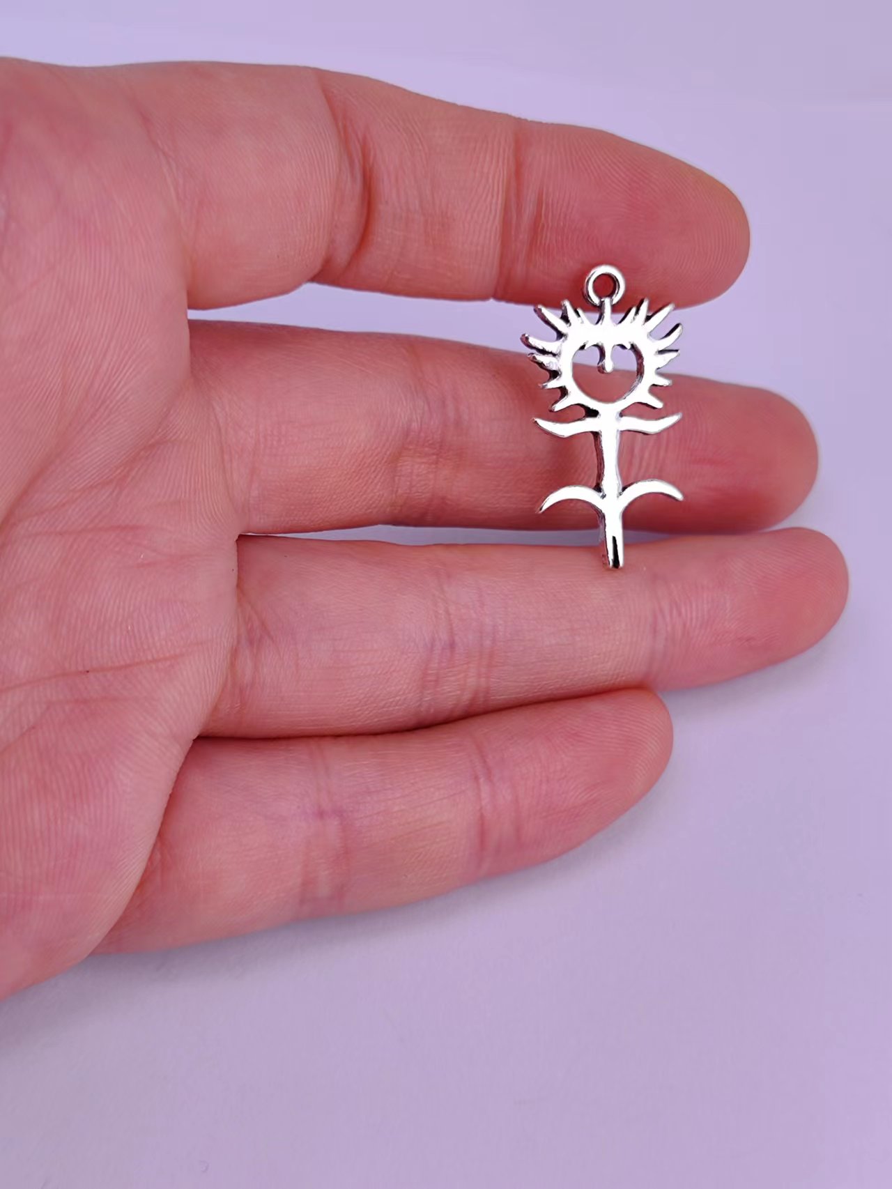 5 pendentifs breloques gothiqu - Women Juda Accessories avis et prix